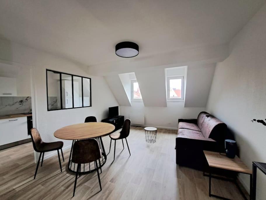 Appartement Centre Historique Avec Parking Inclus Colmar Exterior foto